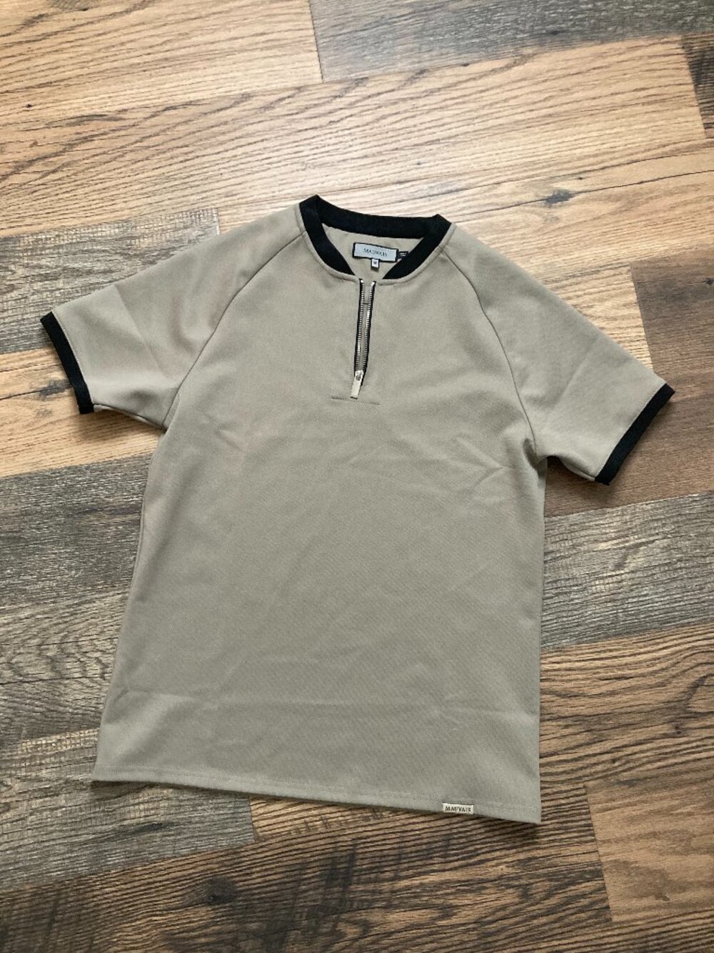 Mauvais Men's Beige / Khaki  Zig Zag Polo Shirt Sz M, Short Sleeve, Quarter Zip